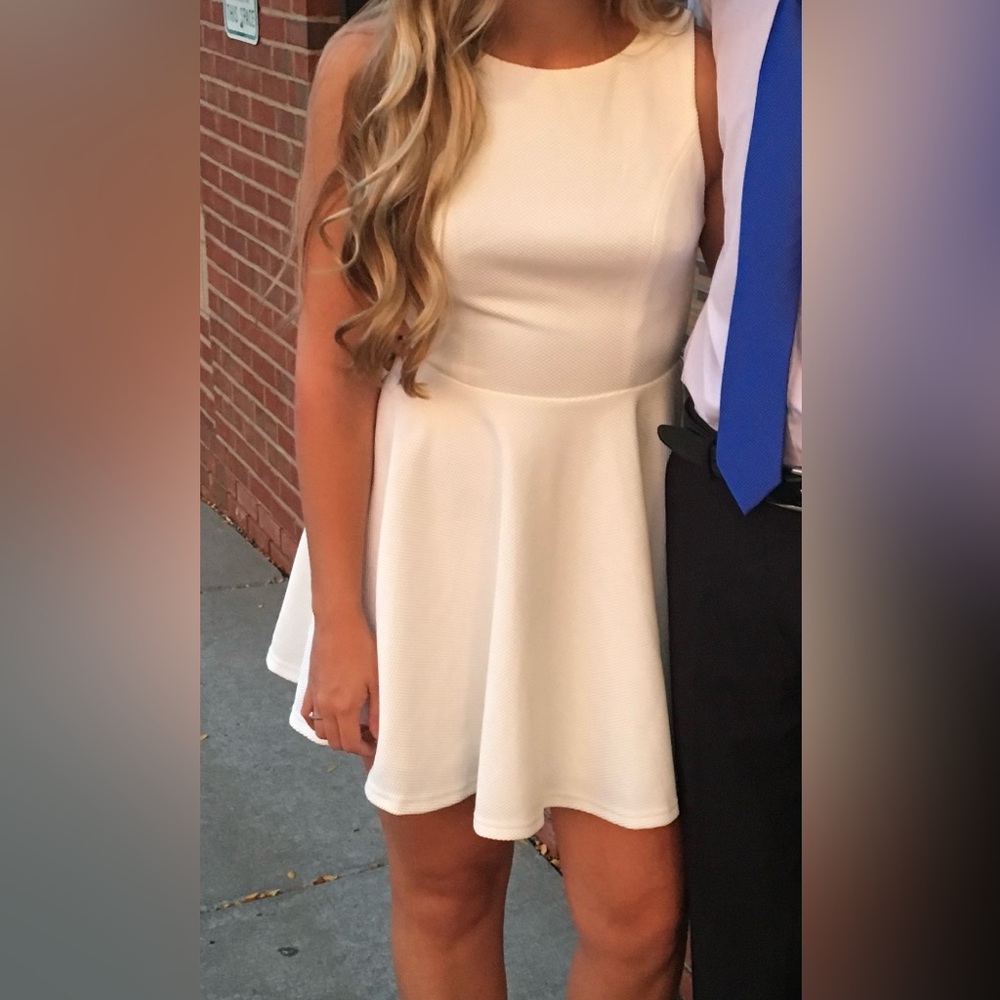 Lulu's White Dress